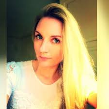 Anna Gillard (@AnnaSmith2106)