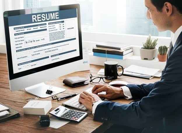 How to Pick the Best Resume Writing Services in India: A Complete Buyer's  Guide – AVON RESUMES
