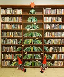 Christmas Holiday Tree Book Display For Library Shelves Book Christmas Tree Creative Christmas Trees Library Book Displays