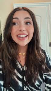 the freckles were random but i kinda dig them #britneyspears  #singersoftiktok #americanidol