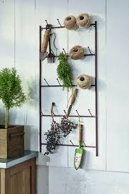 Epingle Par Luigi Sass Comin Sur Blomur Trjar Og Garđur En 2020 Outils De Jardin Patere Jardins