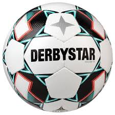 Zouden voetballen voltooid eerste tweede derde eerste. Derbystar Voetballen Een Knallende Start Jeni Sport Nieuws