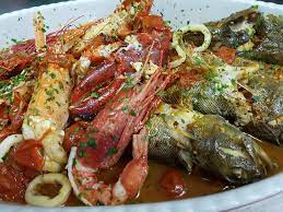 Ristorante Zi Teresa Ottobre Nei Dintorni Di Napoli Zuppa Di Pesce Chic Zuppa Di Pesce Cucina Italiana Pesce