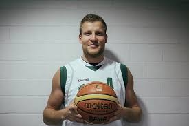 Das erste internationale turnier der mannschaft war die. Erfolgreiche Ehemalige Mitglieder Usv Halle Basketball