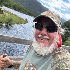 See the photos: Springfield firefighters responded after a Jeep was  submerged near the Sam's Club