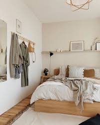 This is the key to an aesthetically pleasing room. 14 Minimalist Bedroom Design Ideas Extra Space Storage