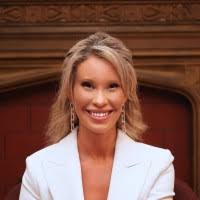 Amanda Dobson's Instagram, Twitter & Facebook