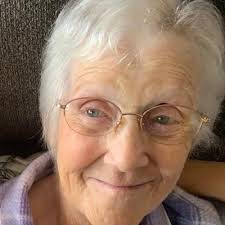 Janet Mcphail's Instagram, Twitter & Facebook