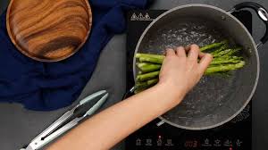 How to Blanch Asparagus: 15 Steps (with Pictures)
