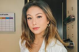 Unggahan Awkarin Bikin Netizen Yakin Brisia Jodie dan Jonathan Alden  Pacaran : Okezone Celebrity