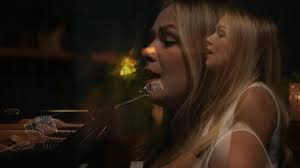 Another video out tonight. Come chat in the premier just before it comes  out at 5:55pm UK time. Would love to see you there! Loved singing this  beautiful song🥰