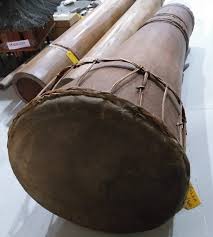 Gendang ini memiliki sumber bunyi yang berasal dari membran atau selaput yang terdapat pada alat musik itu sendiri. Ketobong Gendang Asli Pelalawan Balai Pelestarian Nilai Budaya Kepulauan Riau