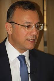 نظم تجمع لجان الاهل في المدارس الرسمية