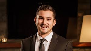 The star's former castmates took to social media to honor his memory. Rejected Bachelorette Nz Contestant Jesse Williamson Becomes Marriage Celebrant Nz Herald