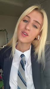 Paris Hilton Dyed Hair Blonde and Wore Blue Contacts