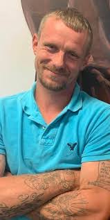 Larry Strom's Instagram, Twitter & Facebook