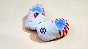 How many inches around to you want the toe to be? How To Sew Baby Boots Free Baby Booties Patterns Handymum Youtube