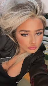 Darcie Cook's Instagram, Twitter & Facebook