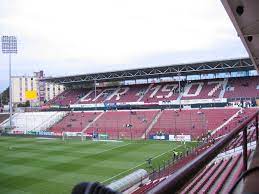 Cu paszkany patron, cfr cluj a câştigat primele 3 titluri de campioană din istorie şi a jucat în grupele champions league, unde a lăsat o impresie excelentă. Cfr 1907 Stadion Mapio Net