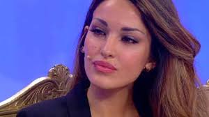 Jun 09, 2021 · rosa perrotta è di nuovo incinta e ha dato l'annuncio su instagram con polemica annessa. Uomini E Donne Ecco La Scelta Di Rosa Perrotta