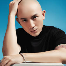 Nam thần' Hoàng Anh Vũ bắt đầu lại với 'đường đua' âm nhạc