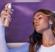 Madison beer фото исполнителя madison beer. Madison Beer Luminous Setting Spray Fixierspray Lock Down