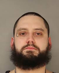 Schuylkill DA, detectives seek wanted Mahanoy City man
