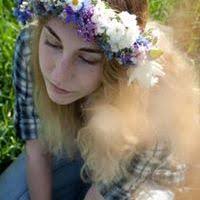 Denise Roos's Instagram, Twitter & Facebook