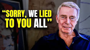 Elvis-Inspired Pharaoh Performs "Song of the King"