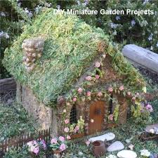 Diy Miniature Garden Hacks Decoration In 2020 Miniature Garden Miniature Fairy Gardens Fairy Garden