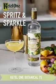 Try A Botanical 75 This Holiday Season A Festive Twist On The Classic From Our Friends At Goop In 2020 Interesting Food Recipes Yummy Drinks Drizly