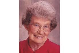 Lori Tye's Instagram, Twitter & Facebook