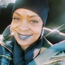 One of the most recent rugs I just finished! I took a break from posting  rug content, but I hope y'all ready cause it's time to go craaaazyyyy  🔥🙏🏾💓 #RugTufting #Tufting #gon #