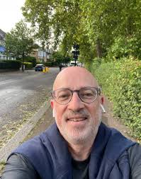 Daniel Minsky MRICS 🎗️