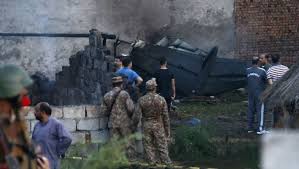 En son haberlerden haberdar olmak icin haber bildiri servisimize kayit olunuz. Son Dakika Pakistan Da Askeri Ucak Dustu 17 Olu Dunya Haberleri