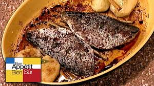 Recette Filets De Daurade Piquee A La Sauce Et A L Ail Rotie Au Vin Rouge Chef Roger Verge Youtube