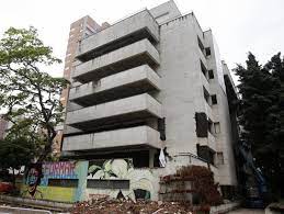 Carro bomba en la brigada 30 del @col_ejercito en cúcuta, norte de santander. Asi Se Ve El Edificio Monaco Casa De Escobar Antes De Ser Demolido Gobierno Economia Portafolio