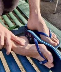 Very wrinkled soles along with fungal y toes! 39 Man Feet Ideas In 2021 Barefoot Men Male Feet Mens Flip Flops
