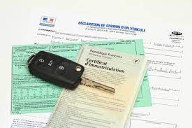 Une fois ce délai dépassé et en cas de contrôle routier par les forces de l'ordre, vous risquez une amende de 4ème classe, qui correspond à 135€. Papiers Carte Grise Listes Des Documents A Fournir