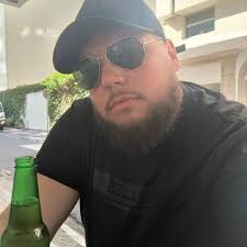 League of Legends added a new photo.