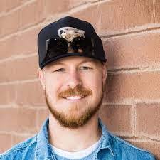 Bruce Walling's Instagram, Twitter & Facebook