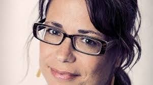 Lori Roop's Instagram, Twitter & Facebook