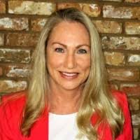 Gail Calhoun's Instagram, Twitter & Facebook