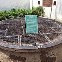 The malay hero hang tuah and the ming princess hang li poh are merely malaysian myths and legends, and not historical facts. Photos At Jalan Puteri Hang Li Poh 1 Tip From 108 Visitors