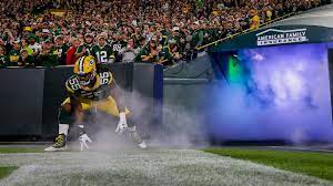 Users can pick between blurred backgrounds and available presets. Packers Desktop Wallpapers Green Bay Packers Packers Com
