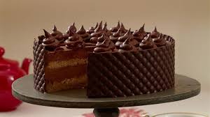 Dunkle Schokolade Trifft Auf Whiskey Und Truffel Zusammen Ergeben Sie Einen Schlemmertraum Der Auch Optis Kuchen Ohne Backen Kuchen Und Torten Leckere Torten