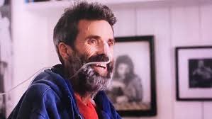 Veinte días antes de morir, el cantante de jarabe de palo llamó a su amigo jordi évole invitándolo a subir. Horario Y Como Volver A Ver El Documental De Pau Dones Con Jordi Evole En El Primer Aniversario De La Muerte Del Cantante