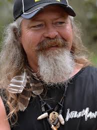 Discovery Channel star Dusty Crum, famous snake hunter, hurt in crash