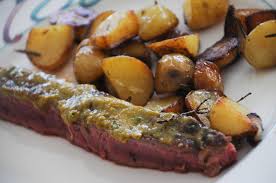 T Bone Ou Cote De Boeuf Au Bbq Beurre Aux Anchois Facon Cafe De Paris Assiettes Gourmandes