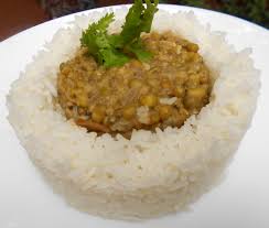 In a sauce pot, pan fry the red onion and allow to become translucent. How To Prepare Ndengu With Beef Beef Pilau With Sweet Potatoes Sheena S Kitchen Cover And Allow To Cook For 2 Minutes